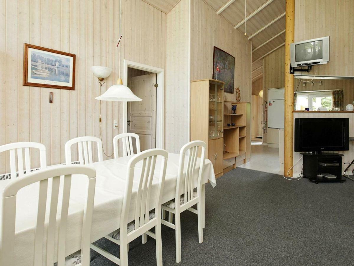 6 Person Holiday Home In Ansager Екстер'єр фото